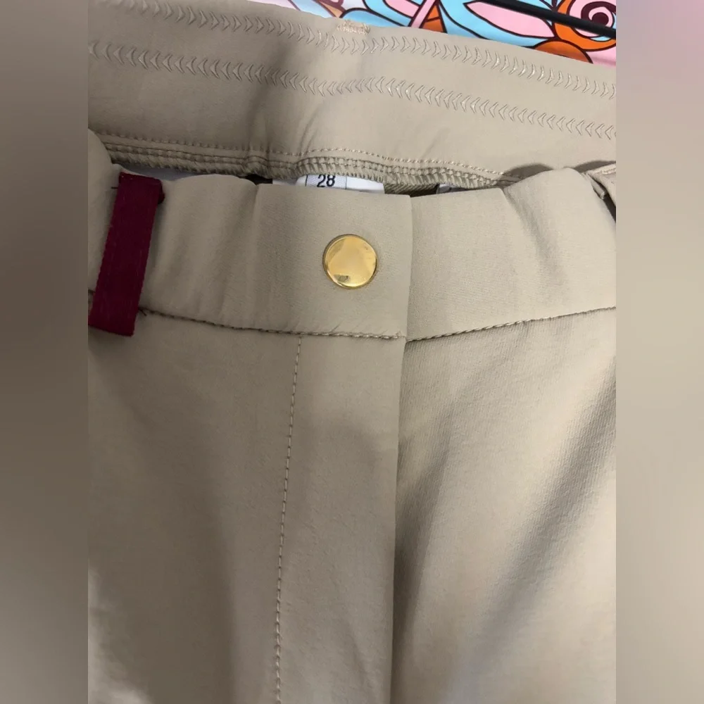 EQUO NWOT Performance Fit Breech With Actuve Grip. Size 28 - Picture 5 of 6